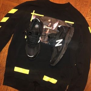 Off white sweater size large new balance  size 9.5